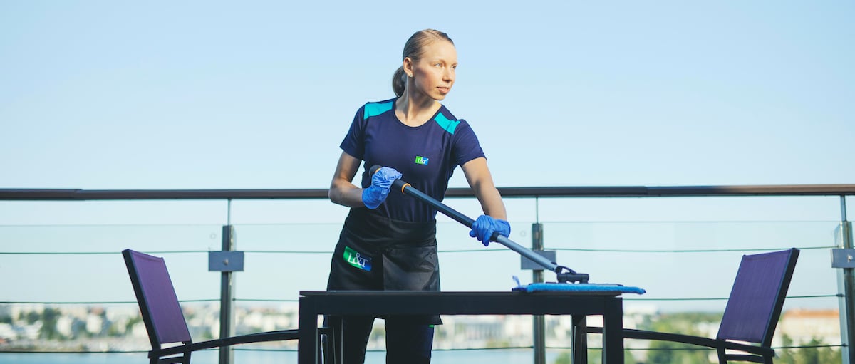 <span id="hs_cos_wrapper_name" class="hs_cos_wrapper hs_cos_wrapper_meta_field hs_cos_wrapper_type_text" style="" data-hs-cos-general-type="meta_field" data-hs-cos-type="text" >UKK: siivouksen ja kiinteistöhuollon hinta julkisissa hankinnoissa</span>