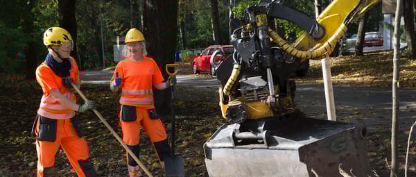 Aurinko paistaa viherpalveluissa sateellakin - tiimihenki saa kiitosta