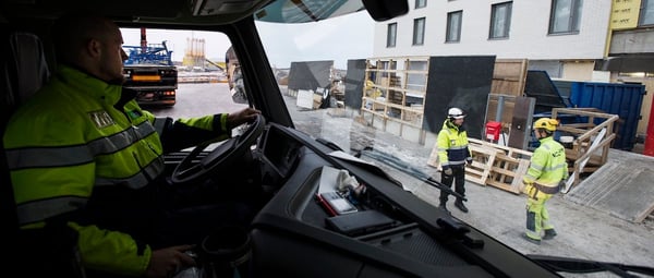 Kippilava mahtuu ahtaallekin rakennustyömaalle