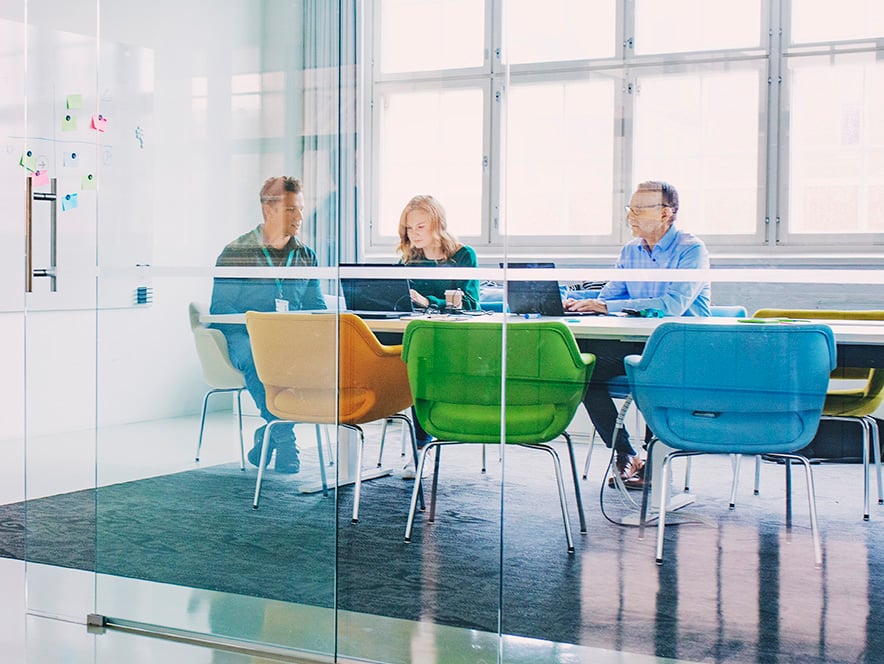 KIPA-energiapalvelut-4x3-1280x960-nostokuva-toimisto2