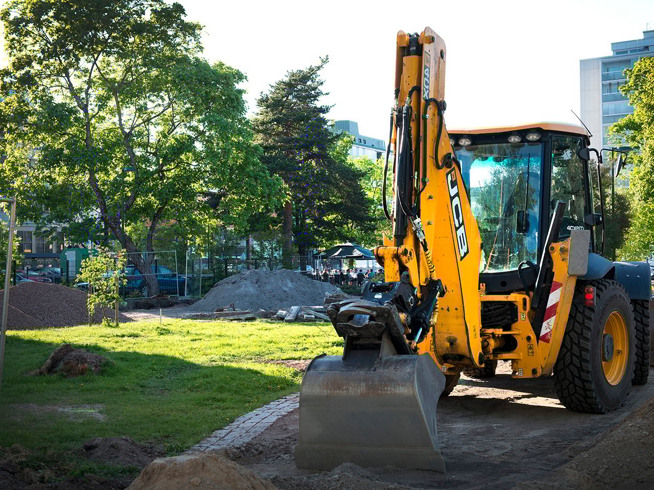 Kiinteisto-viherpalvelut-maankaivuutyot-1280x960