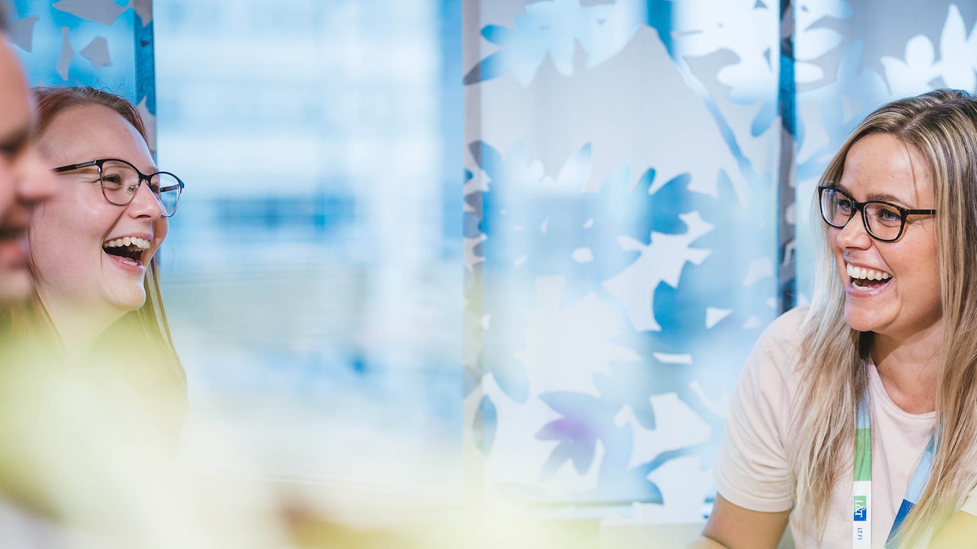 Palveluneuvojat - 16x9-2000x1125 - Avoimet työpaikat - Lassila & Tikanoja