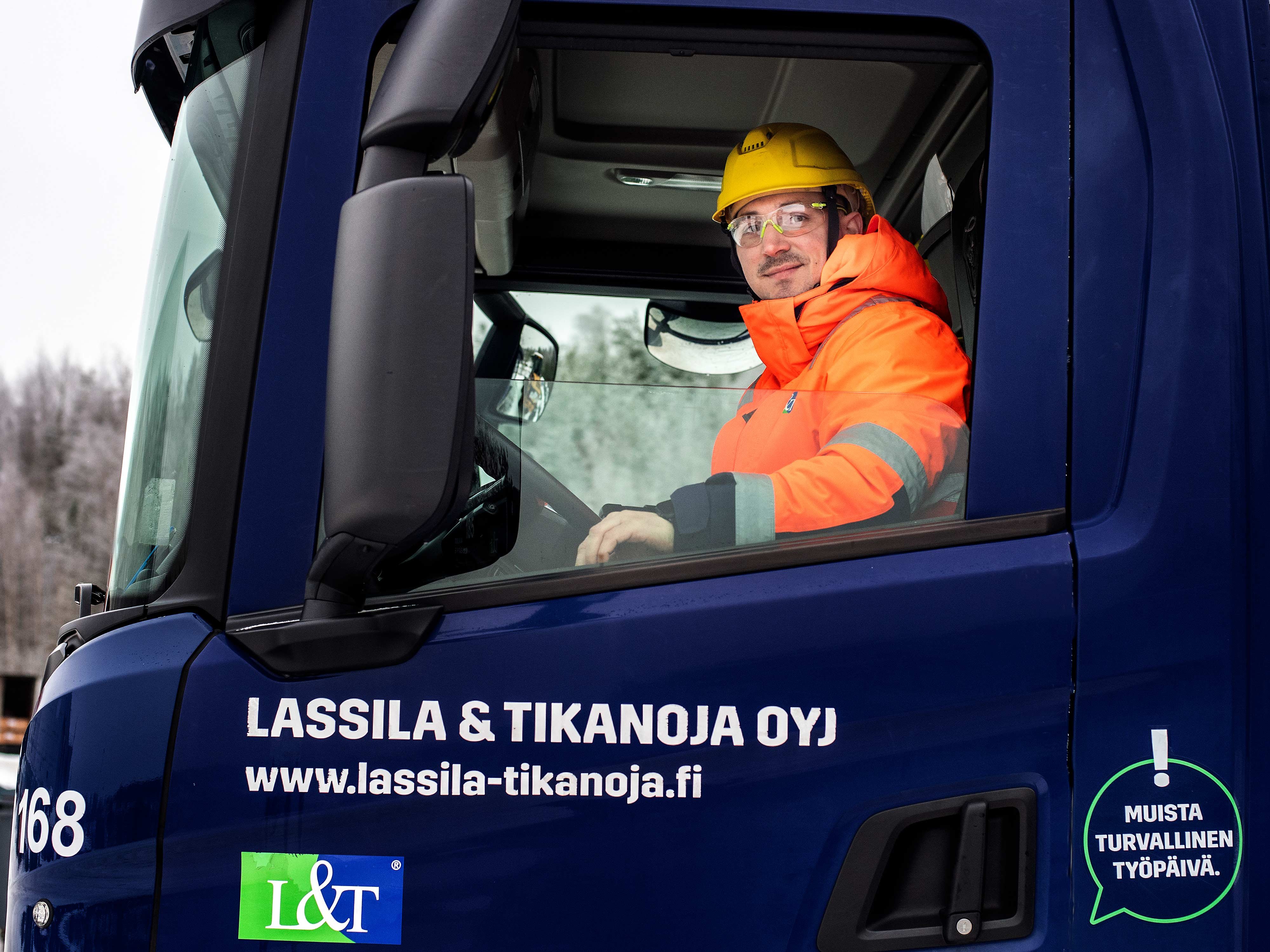 Klajdi-Boci-Jäteauton-kuljettaja-on-keskeinen-kiertotalouden-tekijä