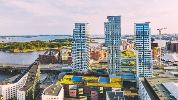 Talous voi kasvaa myös luontoa kunnioittaen – L&T:n paneelissa ratkaisuja teollisuuden haasteisiin