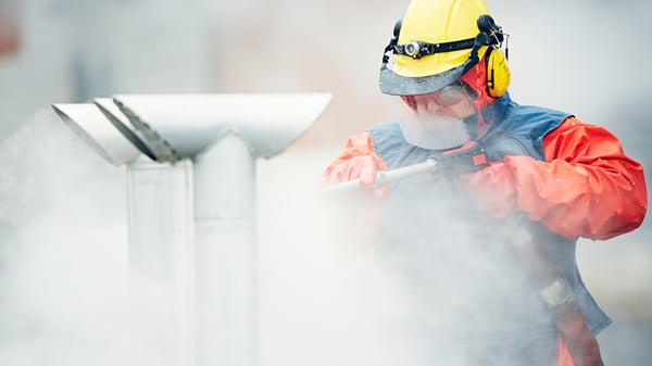 Teollisuuspuhdistusten oikeat menetelmät parantavat tehoa ja säästävät kuluja