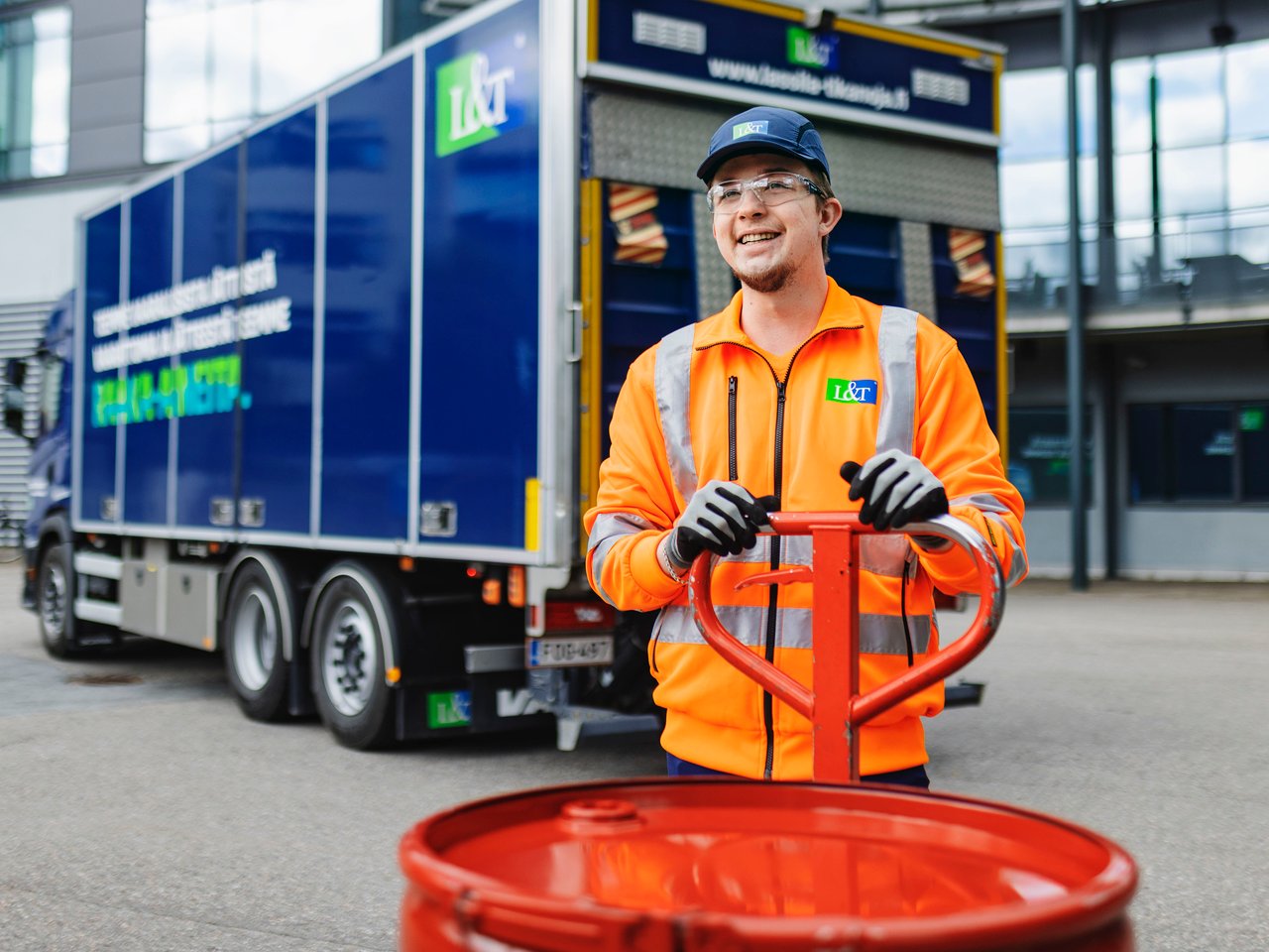Jarrunestejätteen ja jäähdytinnestejätteen kierrätys