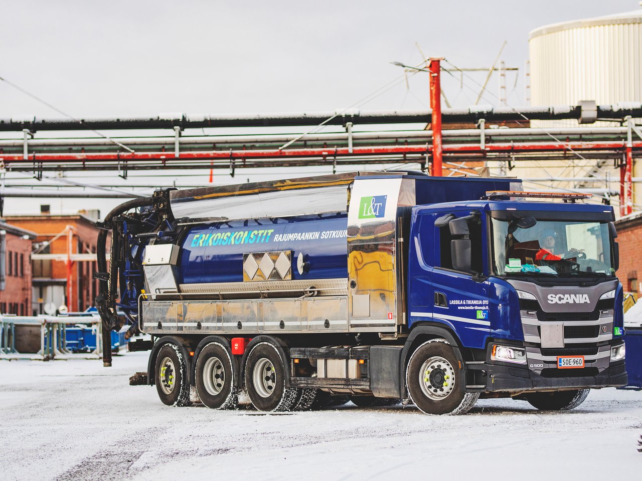 Öljynerotuskaivon tyhjennys