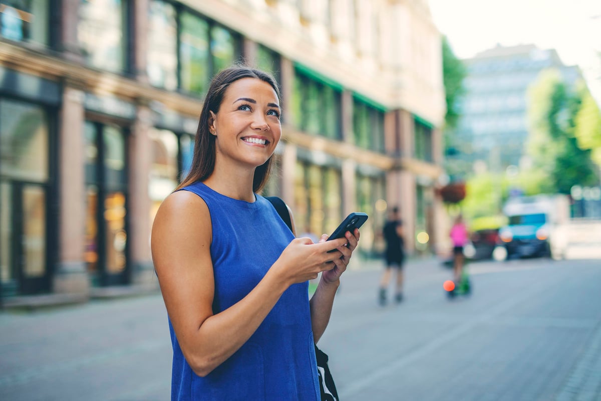 Ihmiset kaupungissa 3 - 2352x1568 - Vastuullisuus