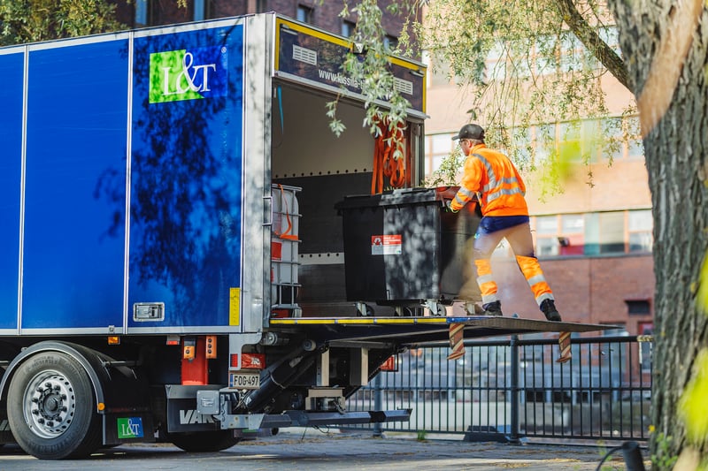 Vaarallisten jätteiden nouto