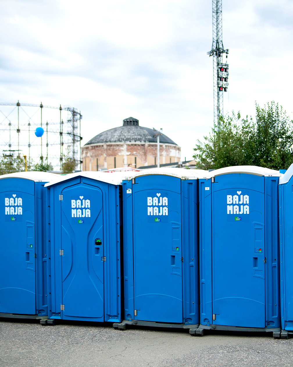 Bajamajat rivissä - 4x5 - Bajamat