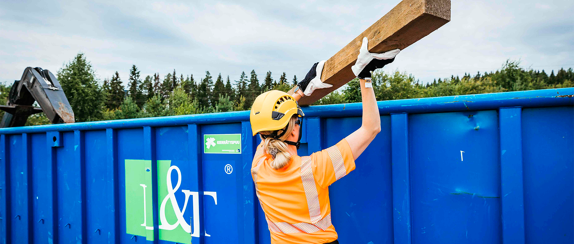 <span id="hs_cos_wrapper_name" class="hs_cos_wrapper hs_cos_wrapper_meta_field hs_cos_wrapper_type_text" style="" data-hs-cos-general-type="meta_field" data-hs-cos-type="text" >Miksi lajiteltu puu ei aina nosta rakennustyömaan kierrätysastetta?</span>