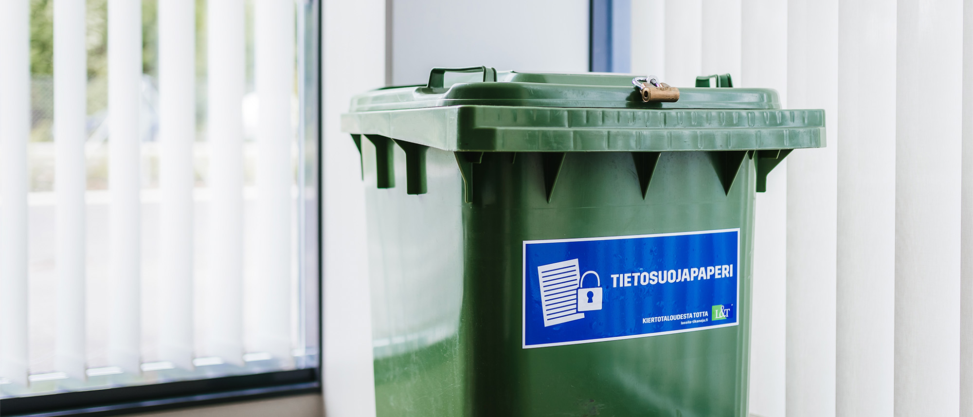 Tietosuojapaperi hero - 21x9 - Lajittelu