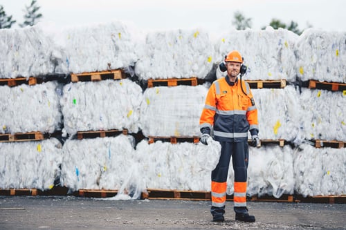 Jätehuolto - Lassila & Tikanoja - Raaka-ainekauppa - Merikarvian muovinkierrätyslaitos