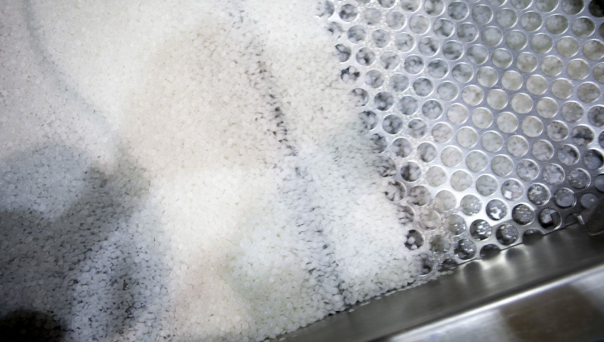 LT_MM_etusivu_nostokuva_2palsta_retina_1246x706_merikarvian_muovinaattori