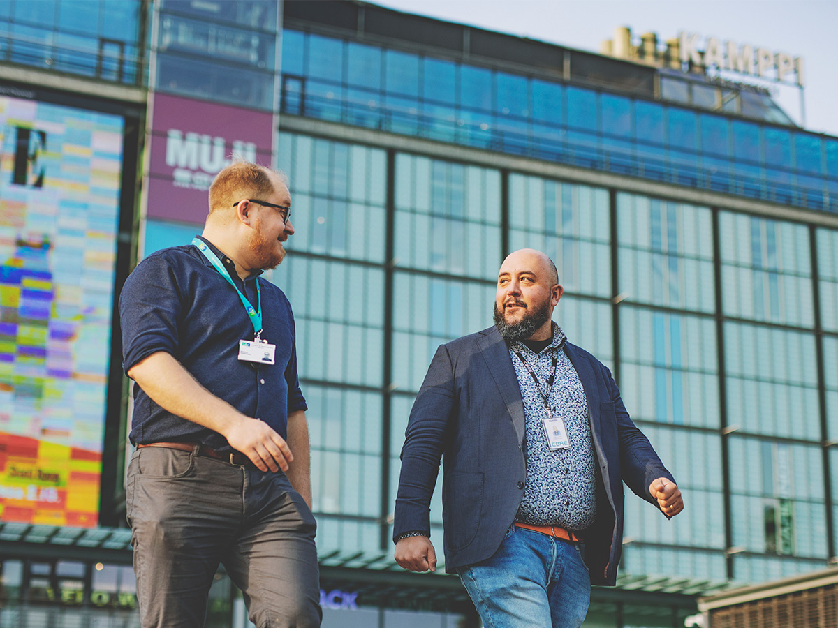 Kamppi edessä - 4x3 - Referenssit