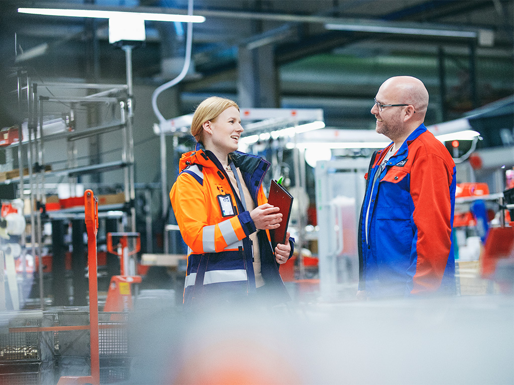 Oras tehtaalla 2 - 4x3 - Referenssit