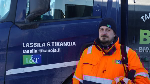 Millaista jäteautonkuljettajan työ on talvisäässä?