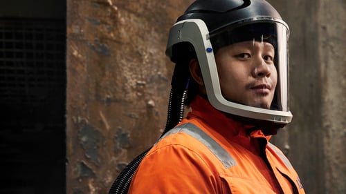 Lassila-Tiknaoja-laitostyöntekijä-2000x1125