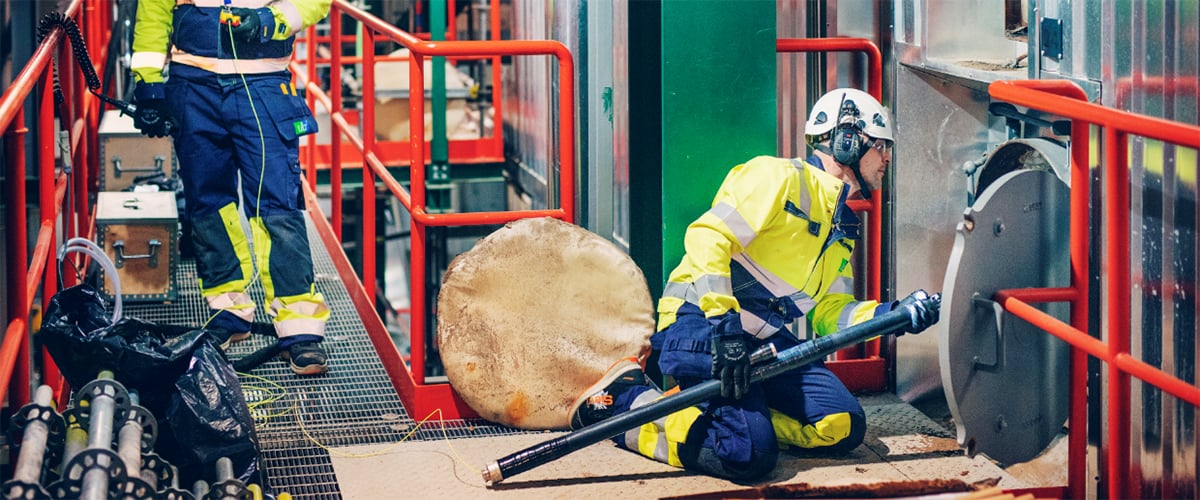 <span id="hs_cos_wrapper_name" class="hs_cos_wrapper hs_cos_wrapper_meta_field hs_cos_wrapper_type_text" style="" data-hs-cos-general-type="meta_field" data-hs-cos-type="text" >Räjäytyspuhdistuksella polttoainesäästöjä ja pienempiä päästöjä</span>