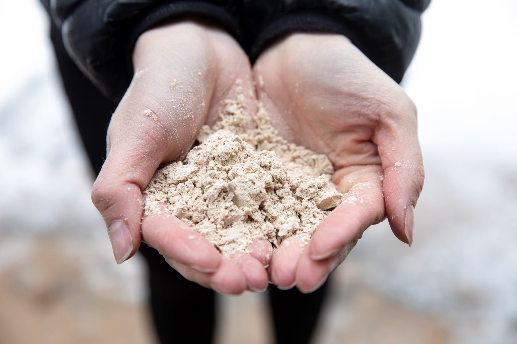 <span id="hs_cos_wrapper_name" class="hs_cos_wrapper hs_cos_wrapper_meta_field hs_cos_wrapper_type_text" style="" data-hs-cos-general-type="meta_field" data-hs-cos-type="text" >Raision kierrätysaste on 90 % – biojätteestä tehdään biokaasua</span>