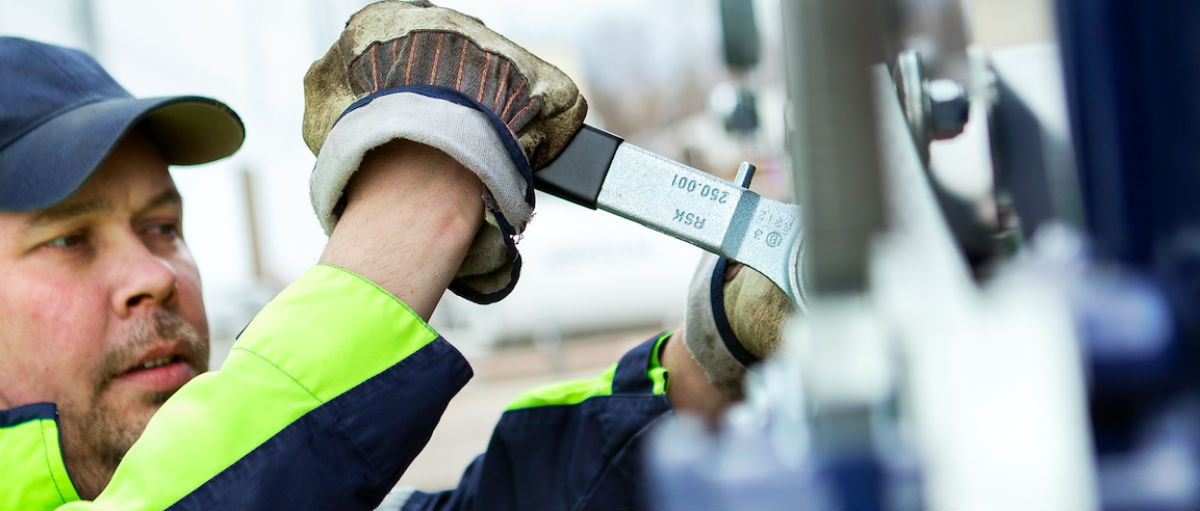 <span id="hs_cos_wrapper_name" class="hs_cos_wrapper hs_cos_wrapper_meta_field hs_cos_wrapper_type_text" style="" data-hs-cos-general-type="meta_field" data-hs-cos-type="text" >Ennakointi laskee paalainten ja puristinten elinkaarikustannuksia</span>