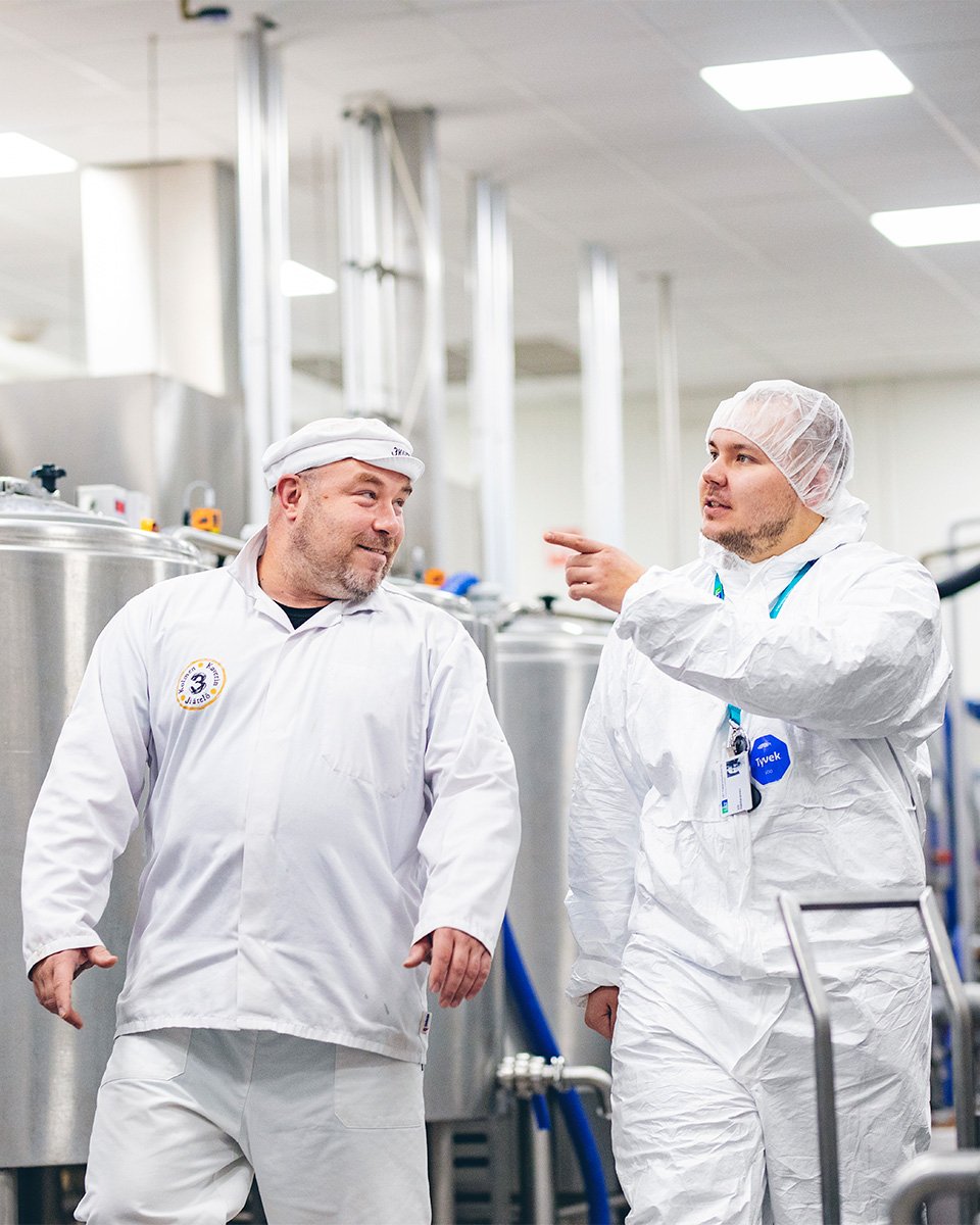 Kolme kaveria - 4x5 - Refet