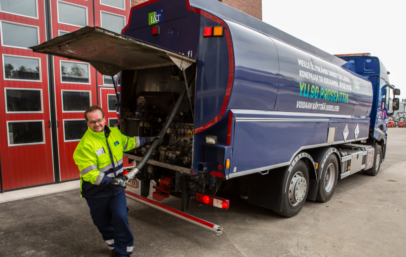 <span id="hs_cos_wrapper_name" class="hs_cos_wrapper hs_cos_wrapper_meta_field hs_cos_wrapper_type_text" style="" data-hs-cos-general-type="meta_field" data-hs-cos-type="text" >Oikein huollettu öljynerotuskaivo suojaa vesistöjä ja säästää rahaa</span>