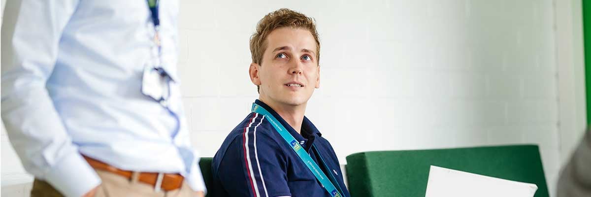 <span id="hs_cos_wrapper_name" class="hs_cos_wrapper hs_cos_wrapper_meta_field hs_cos_wrapper_type_text" style="" data-hs-cos-general-type="meta_field" data-hs-cos-type="text" >Tomi kasvoi graduntekijästä kehityspäälliköksi</span>