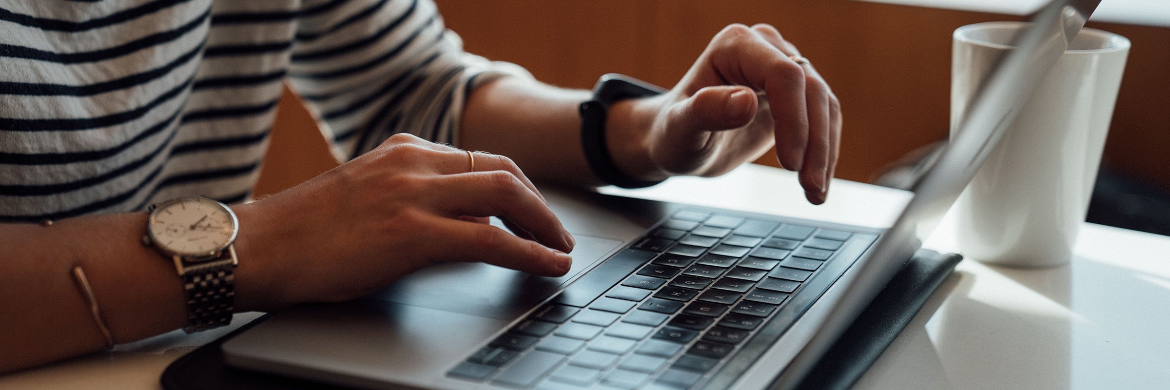 <span id="hs_cos_wrapper_name" class="hs_cos_wrapper hs_cos_wrapper_meta_field hs_cos_wrapper_type_text" style="" data-hs-cos-general-type="meta_field" data-hs-cos-type="text" >Osaamista voi aina kehittää – verkkokoulutuksella se onnistuu etänä</span>