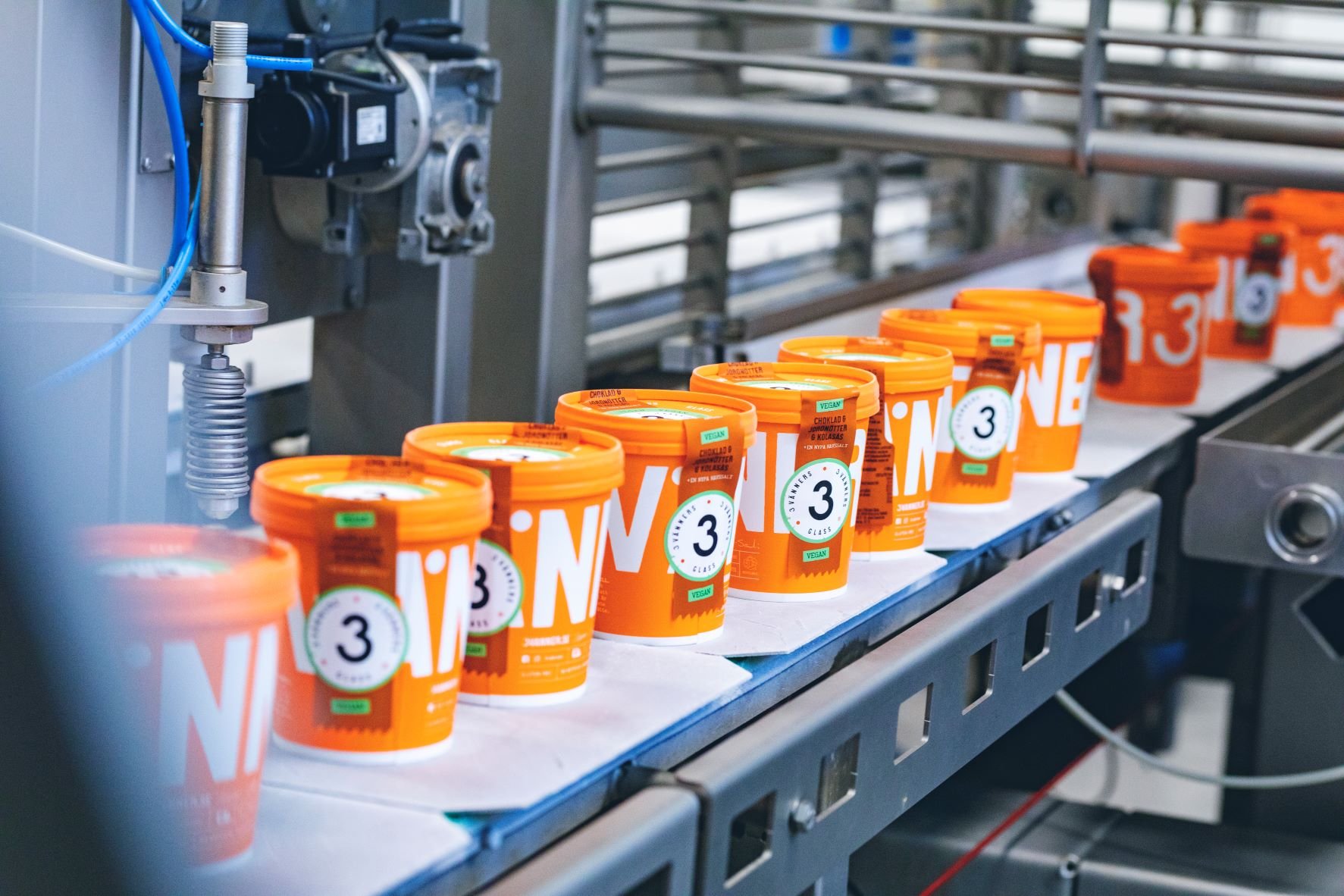 <span id="hs_cos_wrapper_name" class="hs_cos_wrapper hs_cos_wrapper_meta_field hs_cos_wrapper_type_text" style="" data-hs-cos-general-type="meta_field" data-hs-cos-type="text" >Parempaa maailmaa jäätelöllä ja vastuullisella jätehuollolla</span>