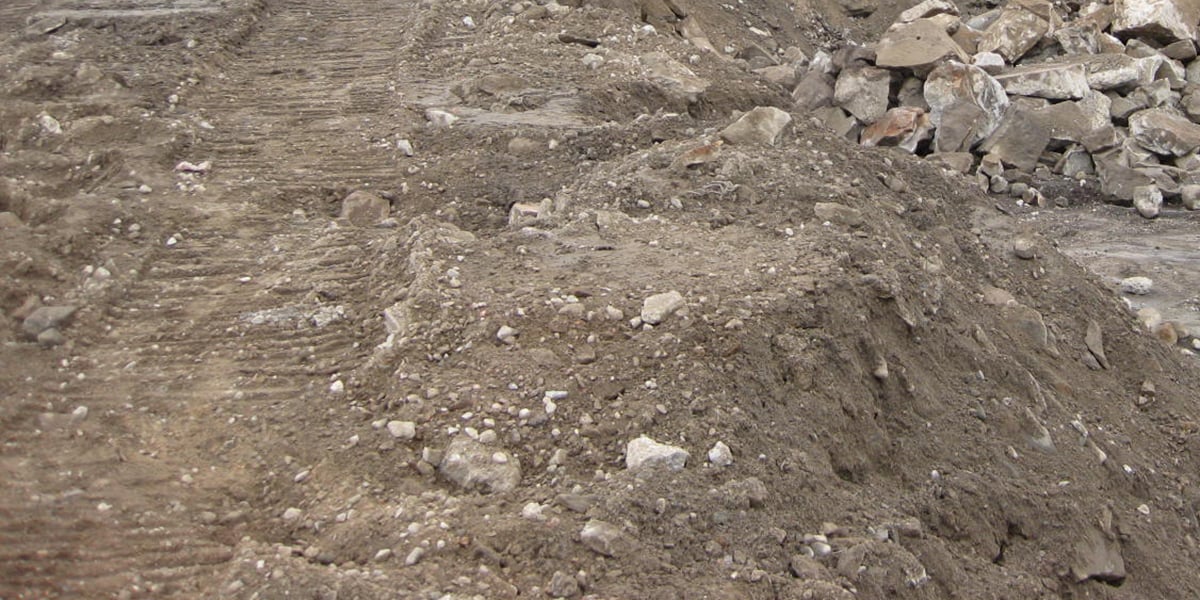 <span id="hs_cos_wrapper_name" class="hs_cos_wrapper hs_cos_wrapper_meta_field hs_cos_wrapper_type_text" style="" data-hs-cos-general-type="meta_field" data-hs-cos-type="text" >L&T kunnostaa huoltoasemien maita yhteistyössä Nesteen kanssa</span>