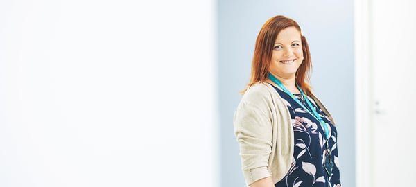 Siivouksen palvelucontroller huolehtii asiakkaiden sopimuksista ja laskutuksesta