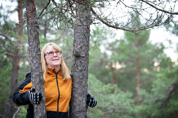 Tapaturma vei Tiinan työkyvyn – uusi ura löytyi L&T:n sisältä