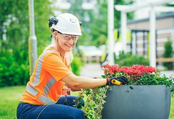 L&T pitää huolta Kojamon Lumo-talojen pihoista ja viihtyvyydestä